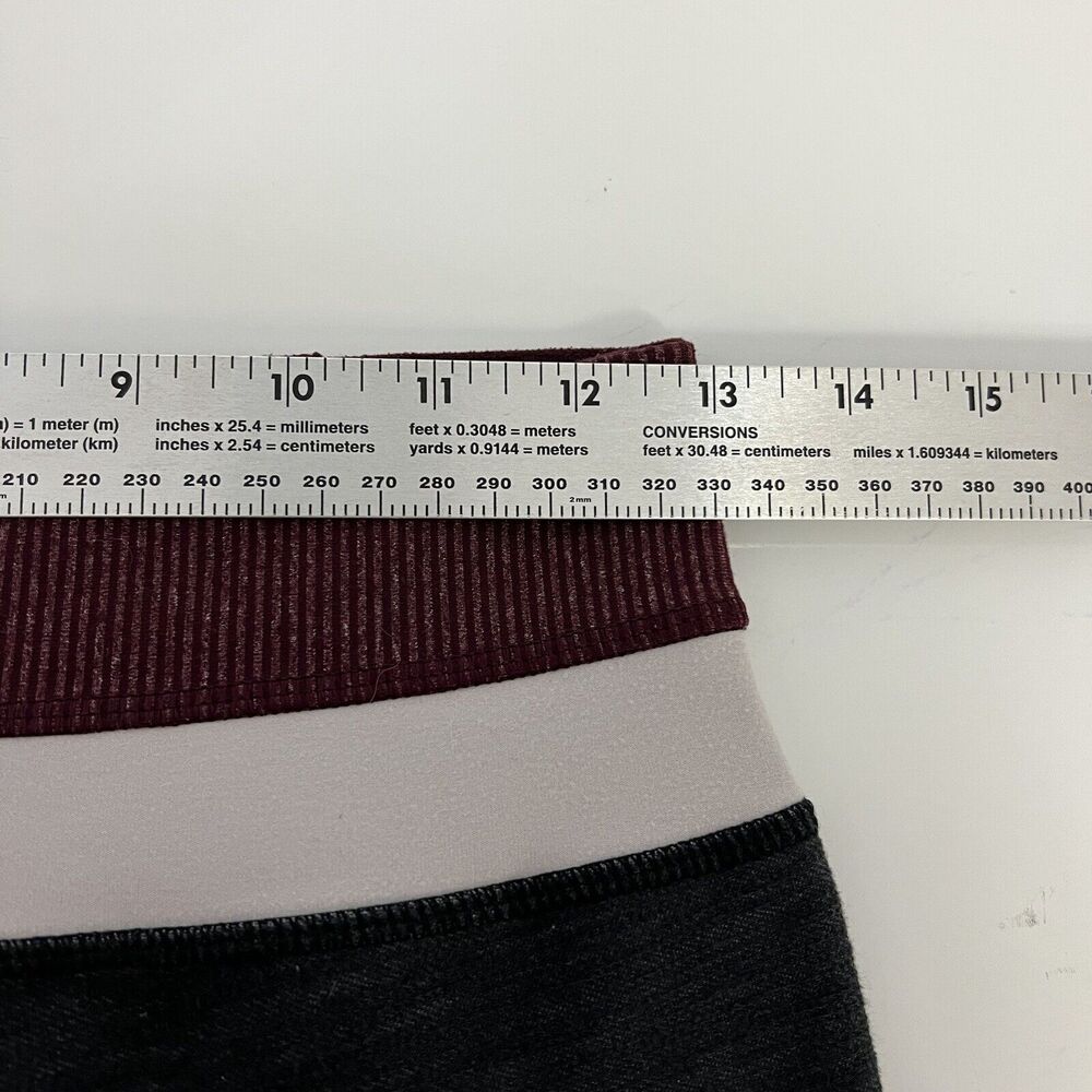 Lululemon Womens Activewear Leggings Size 4 Boot Cut Leg Yoga Workout Athleisure - Picture 8 of 10